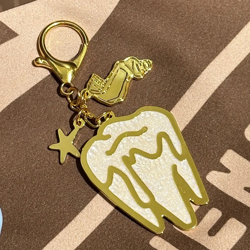 Shades & gold charm- dental hygiene nation - Picture 5 of 5